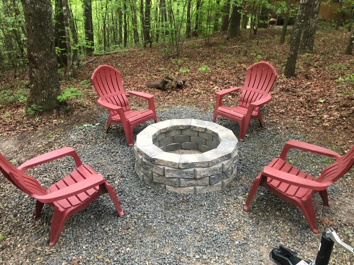 Mountain-top Get-away With Hot Tub And A View Hébergement de vacances *