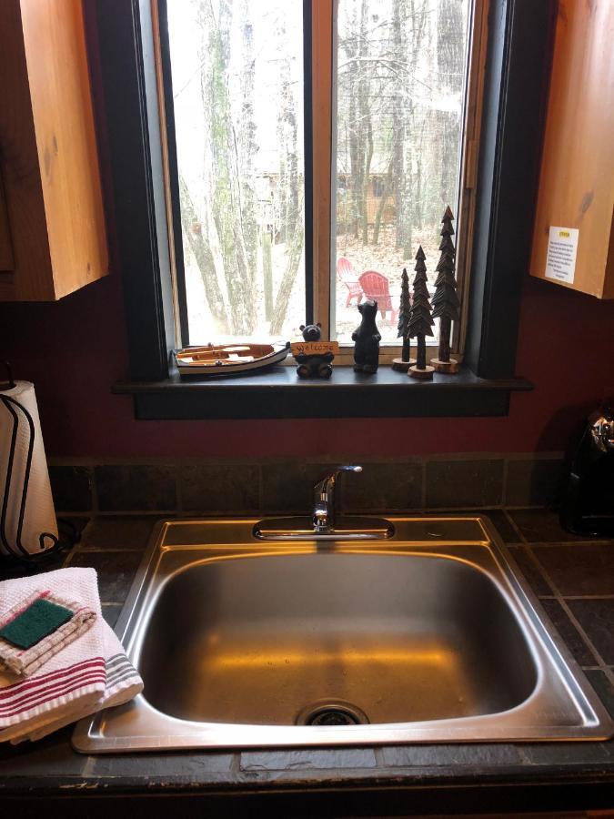 Mountain-top Get-away With Hot Tub And A View *