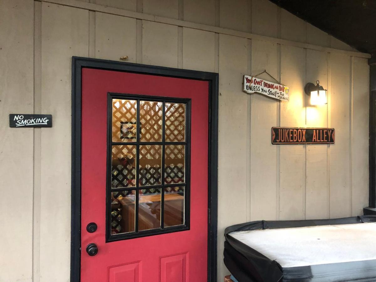 Mountain-top Get-away With Hot Tub And A View Sautee Nacoochee
